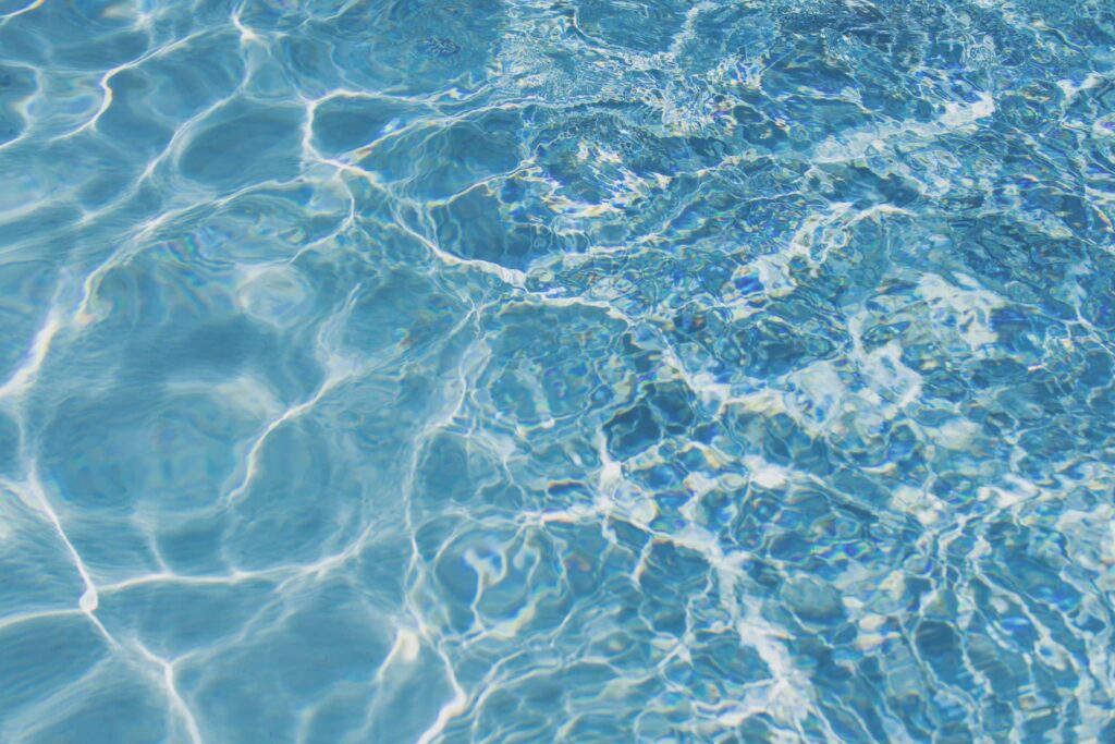 Фото текстура голубой  воды вид сверху для Фотошоп.